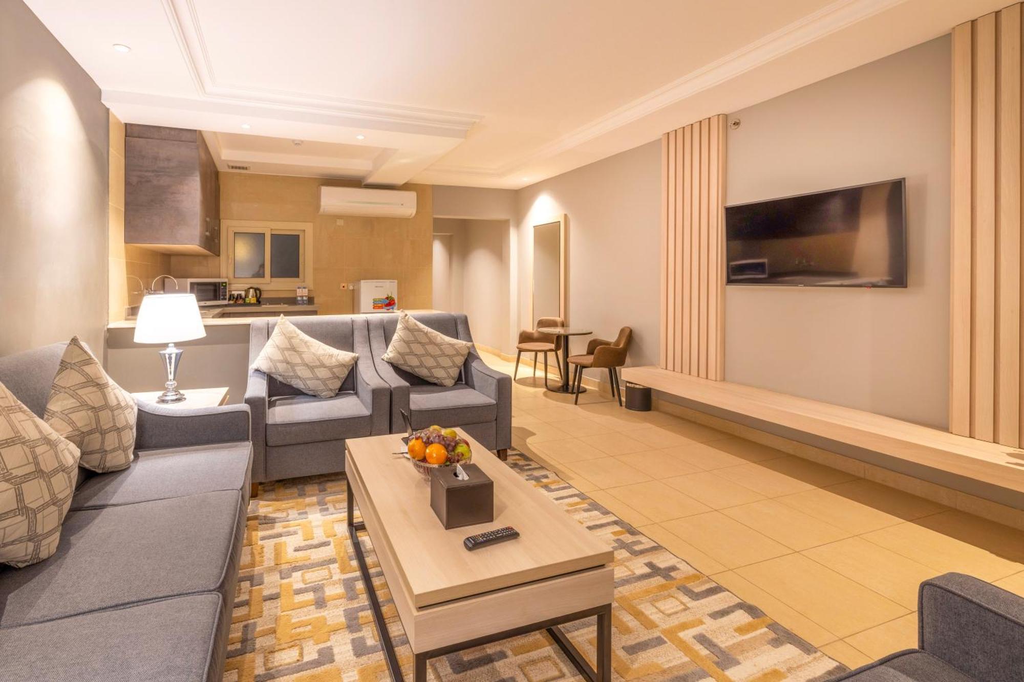 Enala Hotel Apartments - Tabuk Tebük Dış mekan fotoğraf