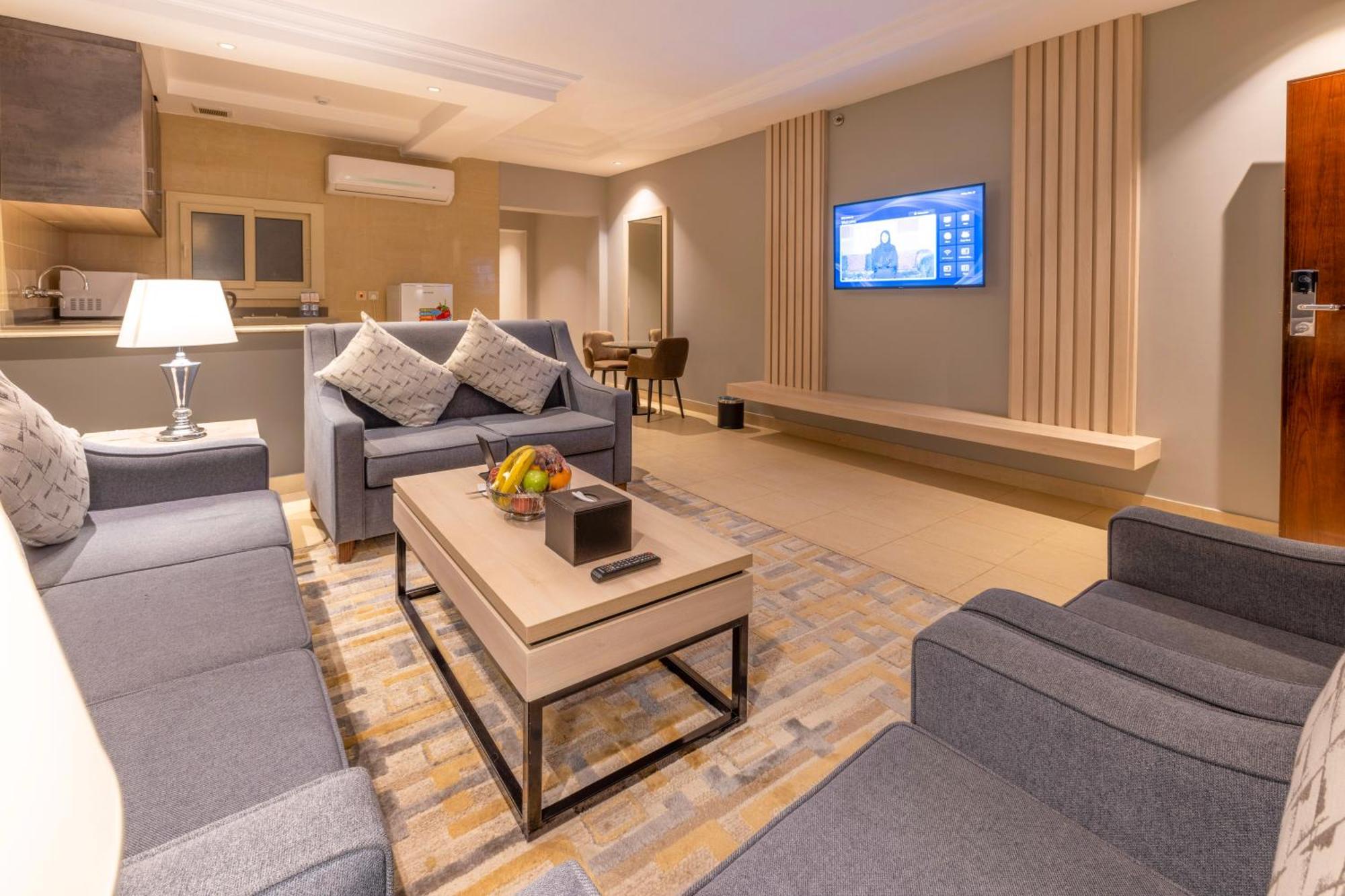 Enala Hotel Apartments - Tabuk Tebük Dış mekan fotoğraf